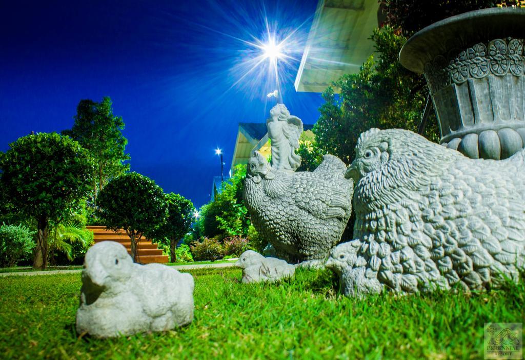 Perennial Resort Nai Yang Bagian luar foto